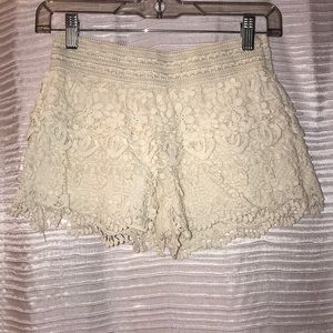 🌸 Crochet shorts